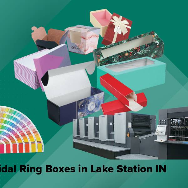 Bridal ring boxes in lake station in